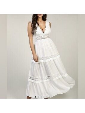 Mable Savanna White Maxi Plunging Neckline Dress SZ M